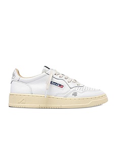 Autryスニーカー